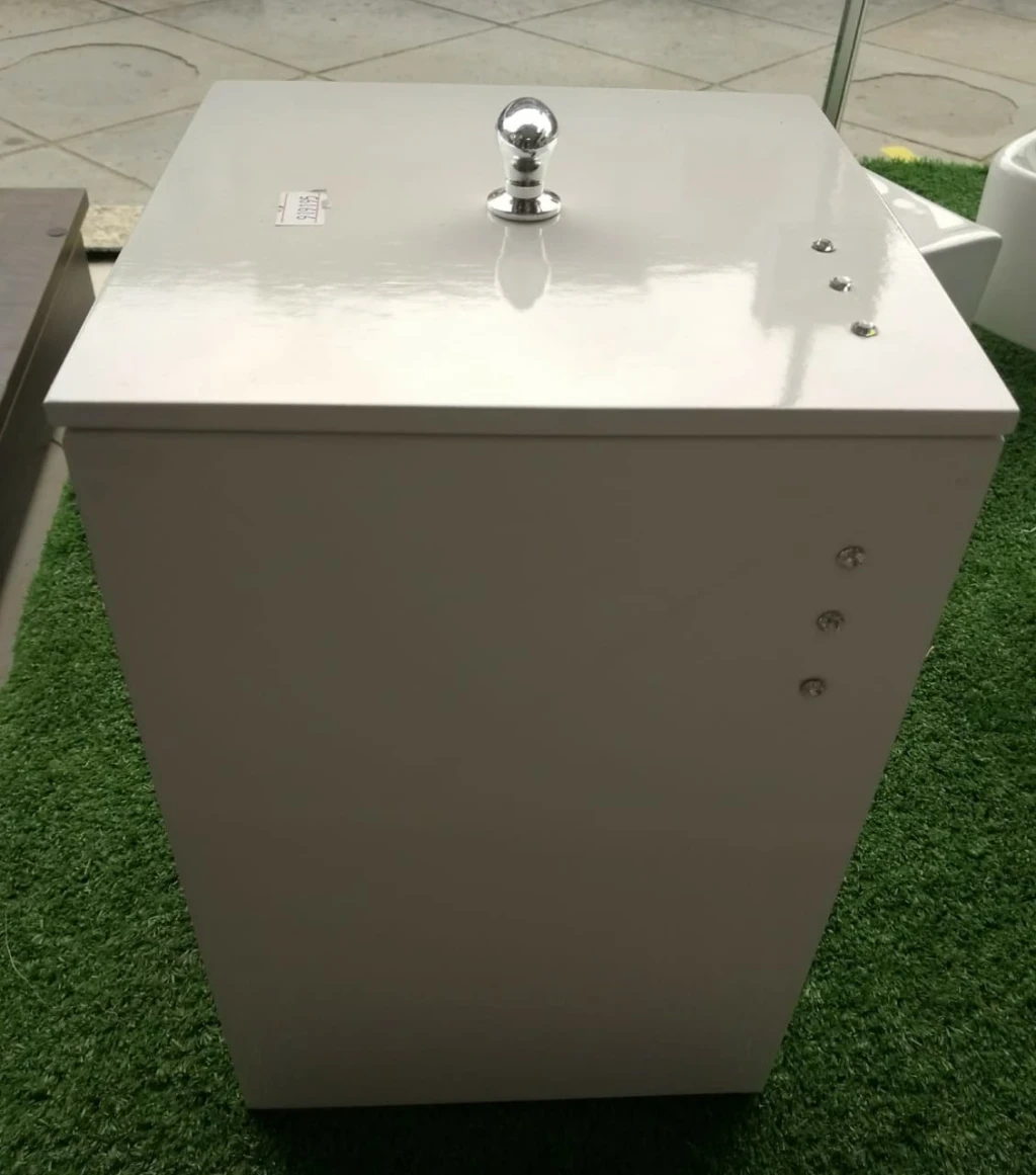 Lixeira C/ Strass Branca Bigua