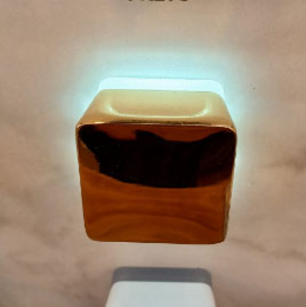 Maxima Puxador C/led Quadrum 20x37mm Maxlt03 Dourado Ab