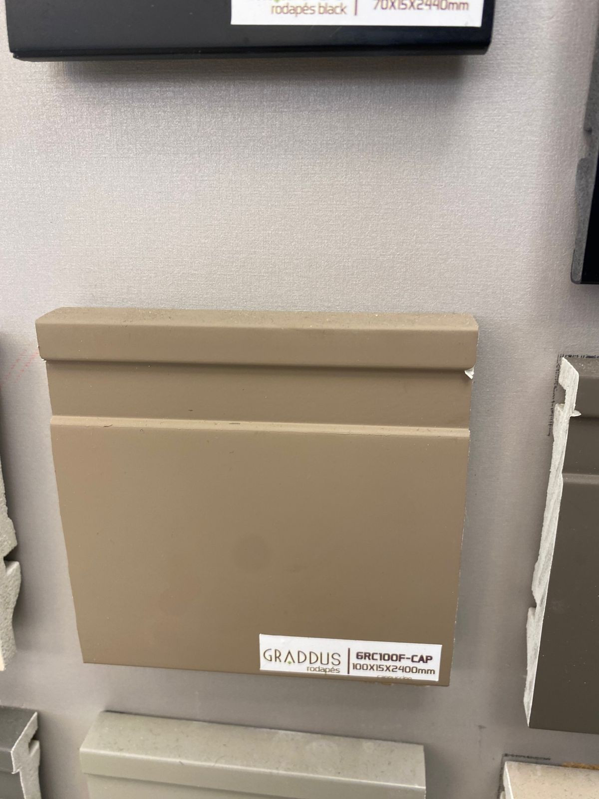Graddus Rodape Gr100f-cap Barra 2.40m X 10cm Cappuccino