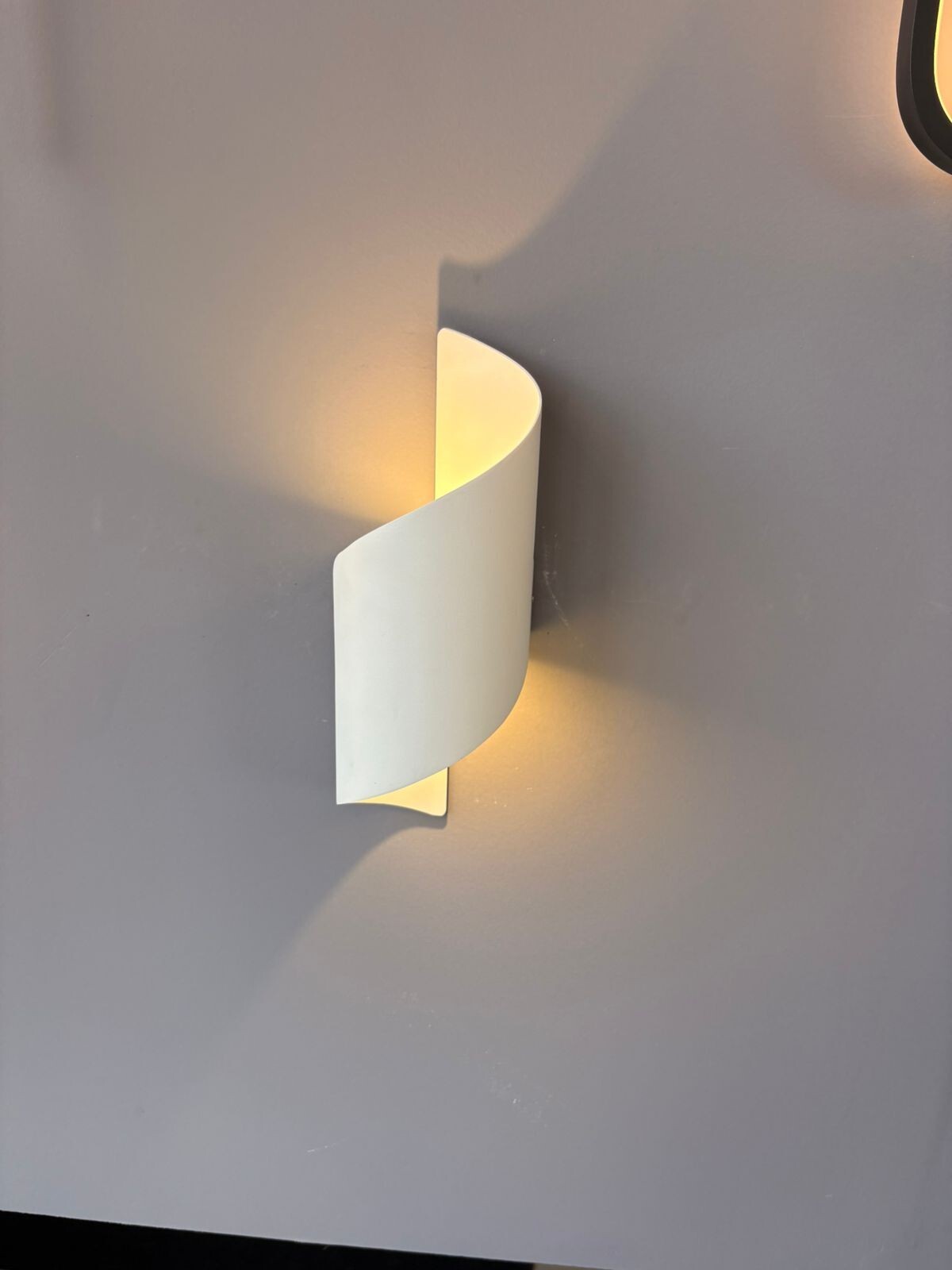 Opus Arandela Sundae 10w 3000k Branco 85193 Ip65 Externo